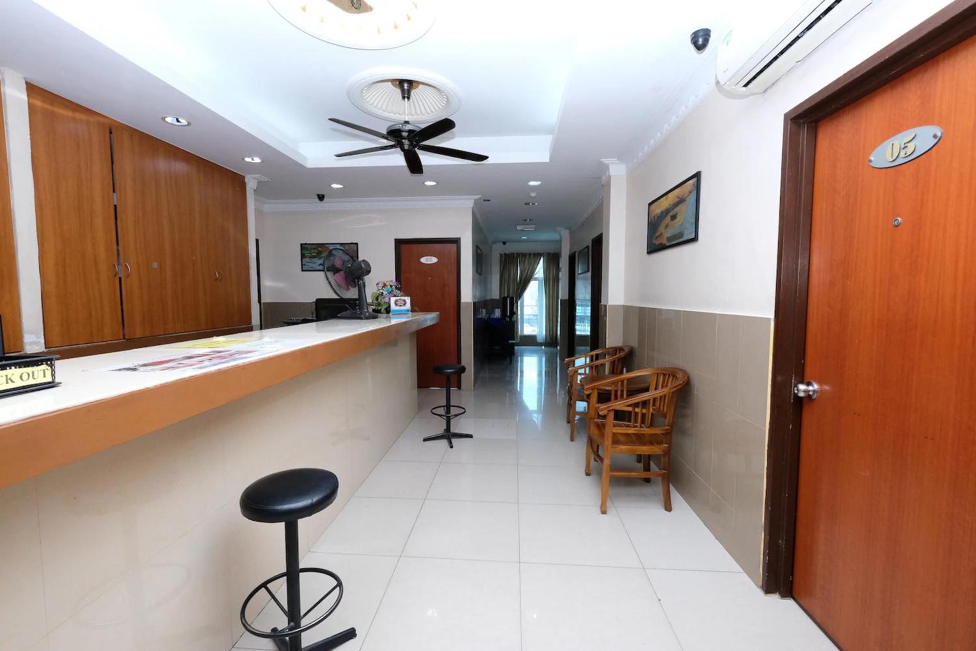 Super Oyo 707 Ayuni Hotel Bangi Eksteriør billede