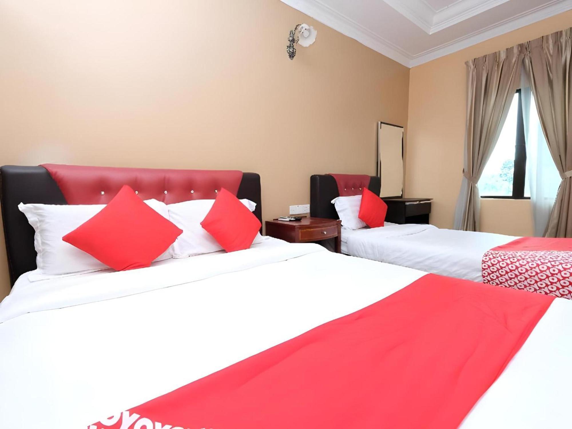 Super Oyo 707 Ayuni Hotel Bangi Eksteriør billede