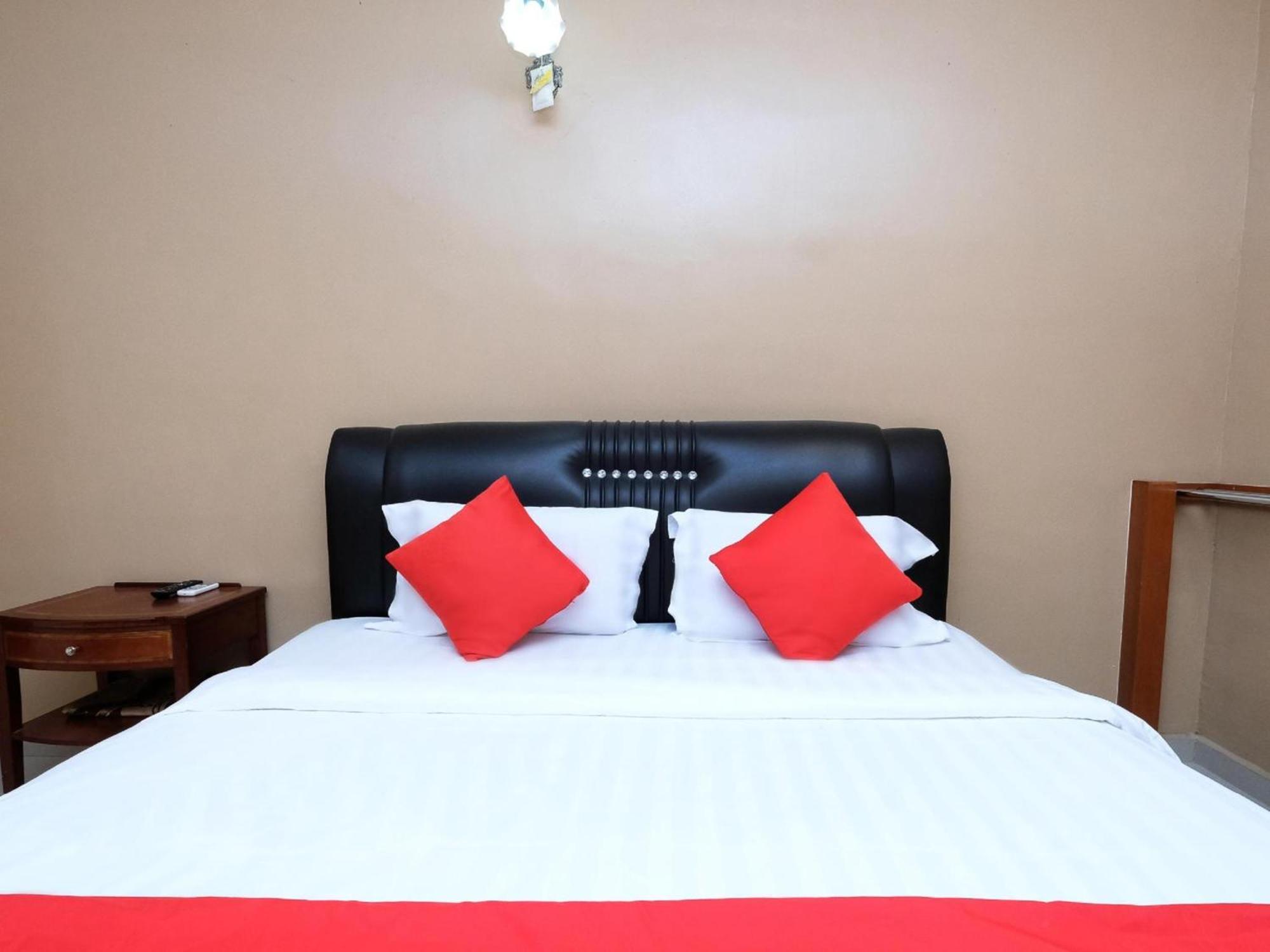 Super Oyo 707 Ayuni Hotel Bangi Eksteriør billede