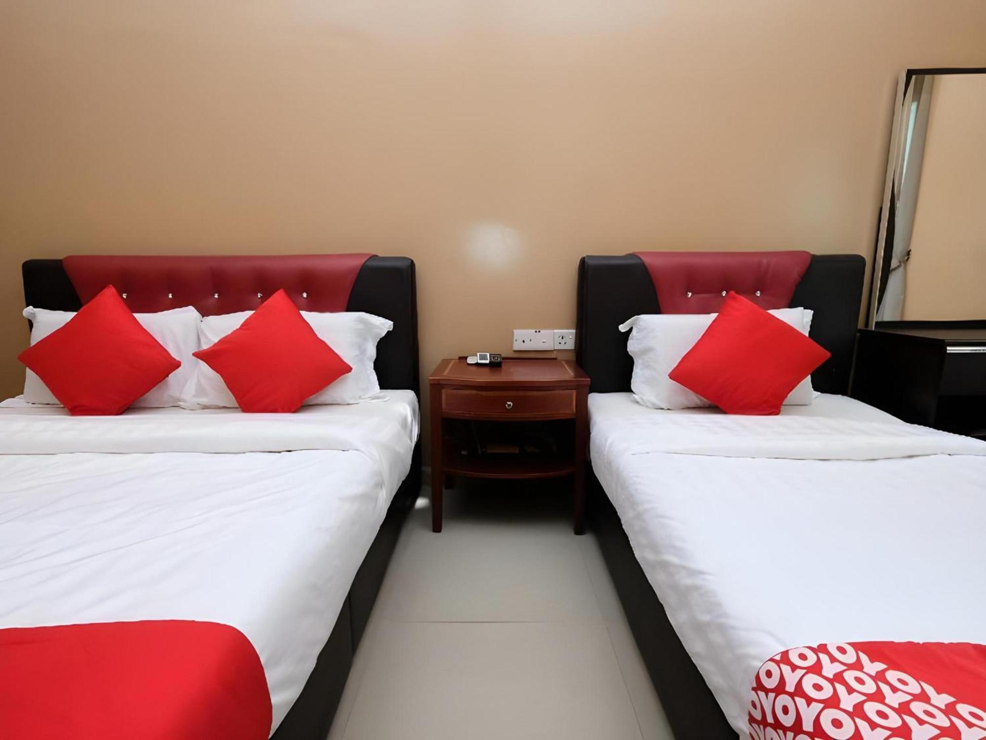 Super Oyo 707 Ayuni Hotel Bangi Eksteriør billede