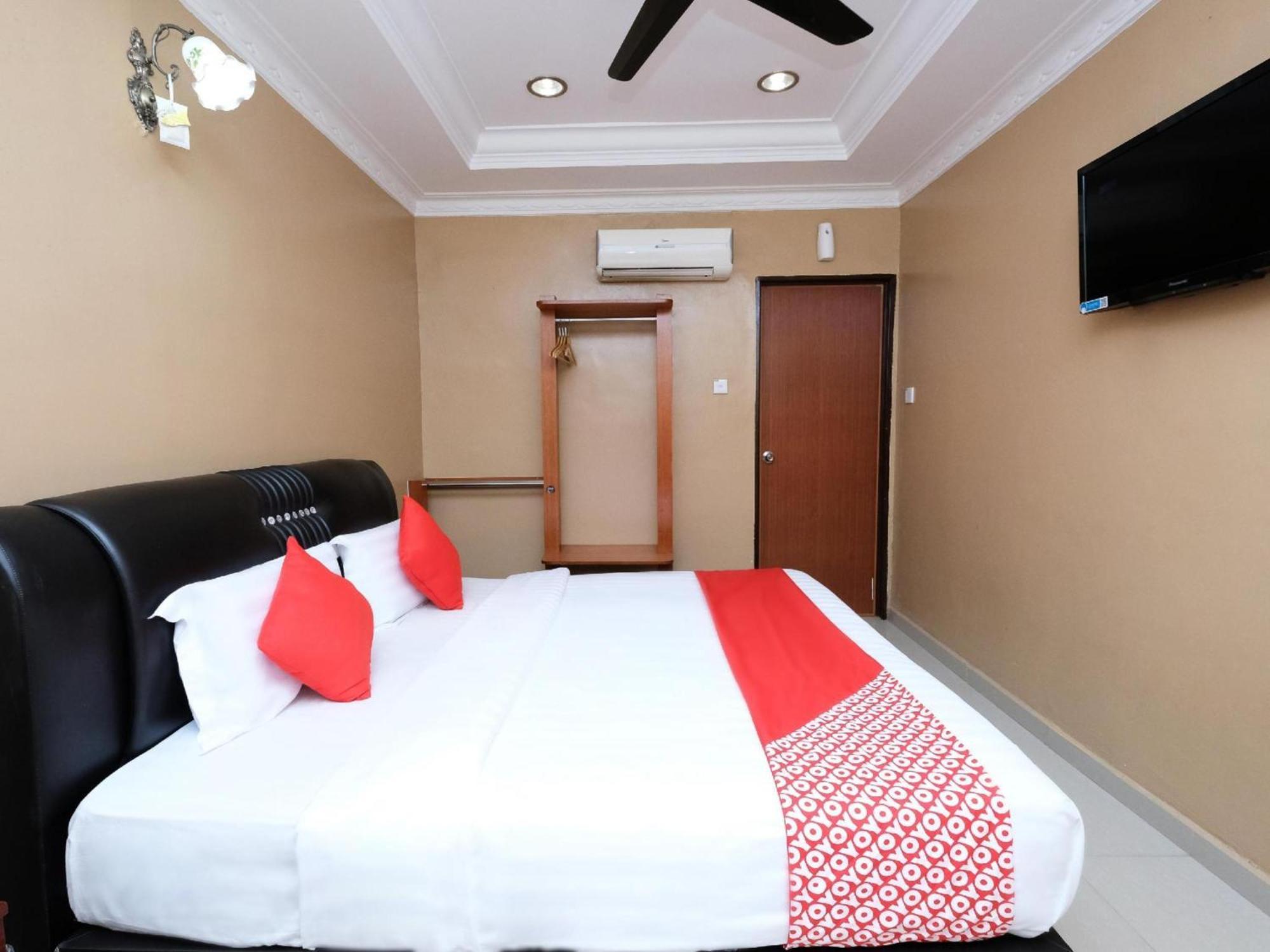 Super Oyo 707 Ayuni Hotel Bangi Eksteriør billede