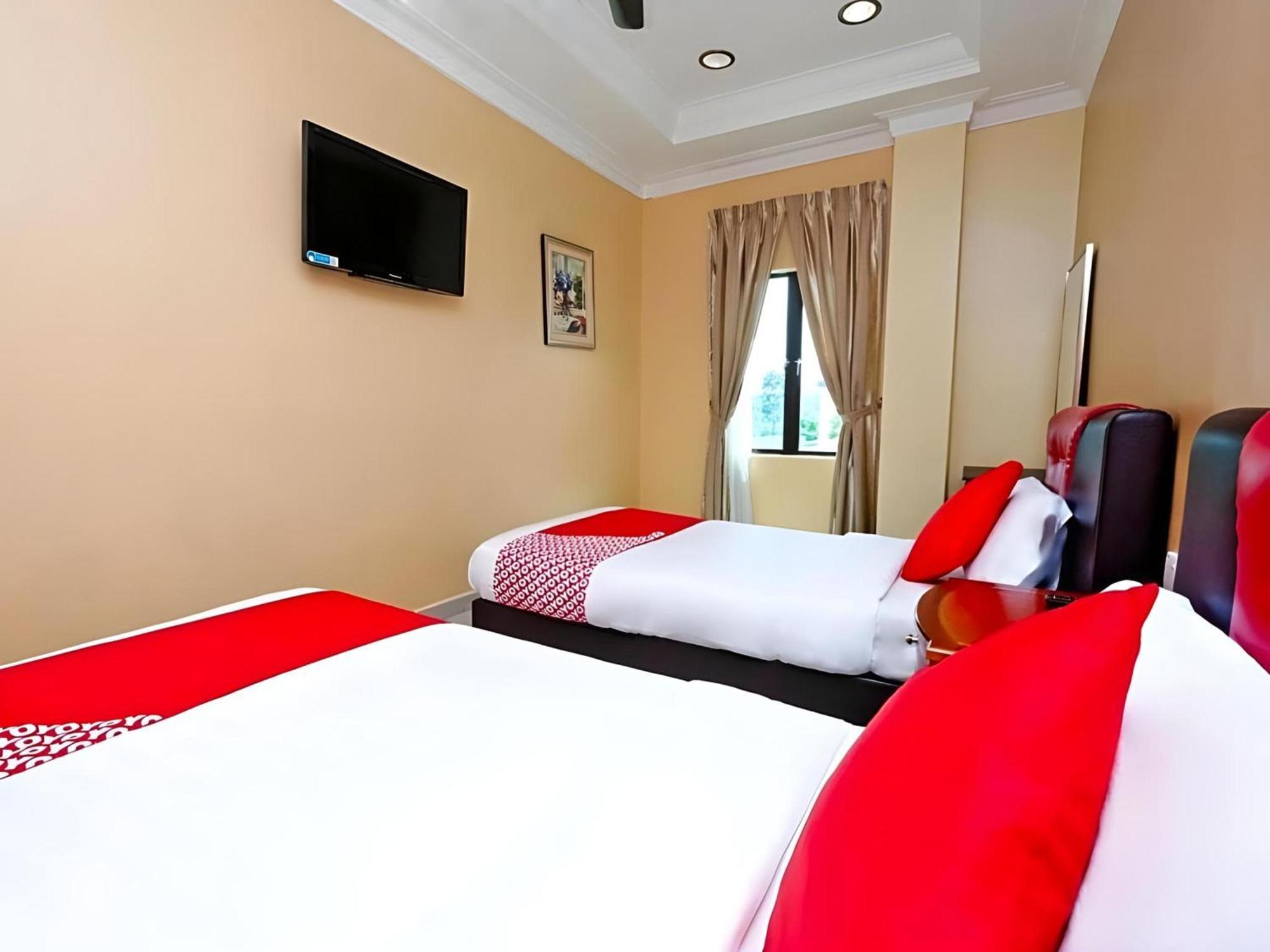 Super Oyo 707 Ayuni Hotel Bangi Eksteriør billede